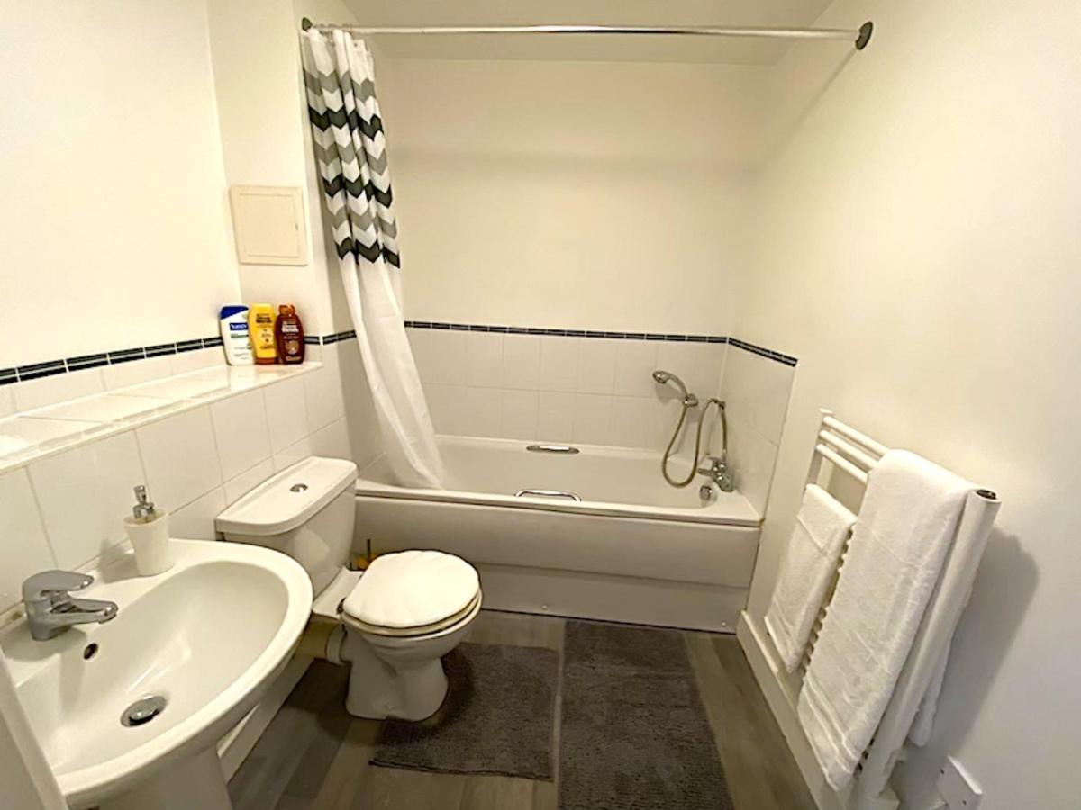 Stylish Two Bed City Apartment With Secure Parking Southampton Exterior foto